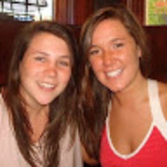Meet your Posher, Lauren - Picture 1 of 1